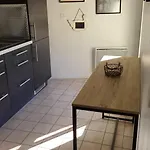 Uzes, Au Coeur Du Centre Medieval La Boussole D'uzes, De Caractere Du Xvii -eme Siecle * 위제